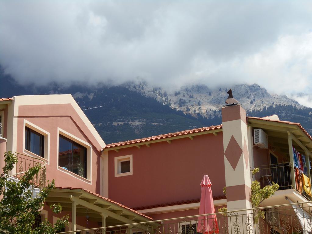 Apartmán Ramona Lourdata  Exteriér fotografie